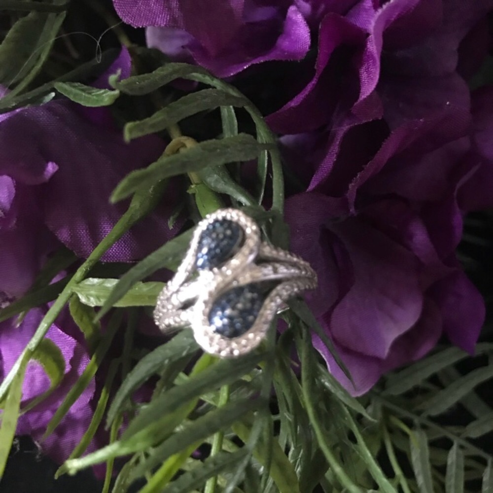 Blue diamond ring